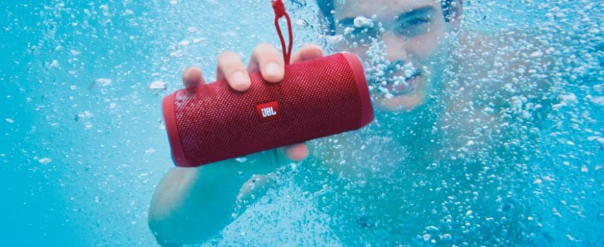 JBL FLIP 4: Waterproof Portable Bluetooth Speaker Review